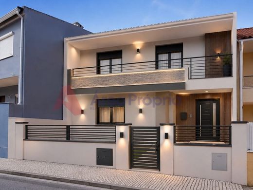 Luxus-Haus in Cascais, Lissabon