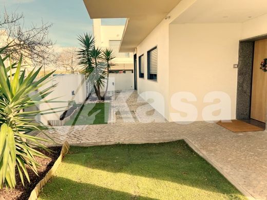 Luxe woning in Barreiro, Distrito de Setúbal