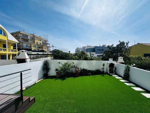 Apartment / Etagenwohnung in Mafra, Lissabon