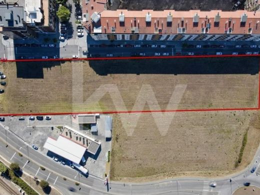 Terreno a Aveiro, Distrito de Aveiro