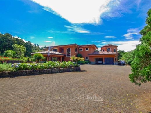 Luxury home in San Rafael, Provincia de Heredia