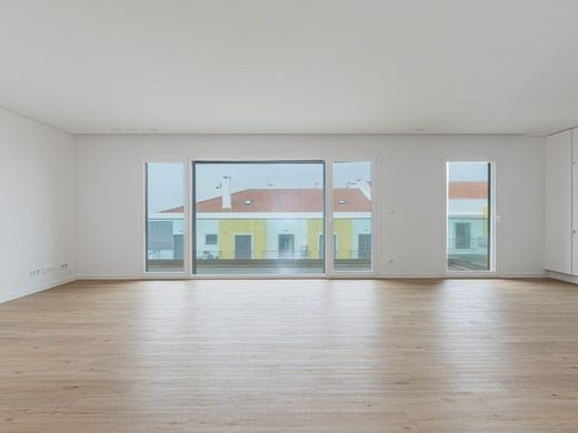 Apartment / Etagenwohnung in Mafra, Lissabon