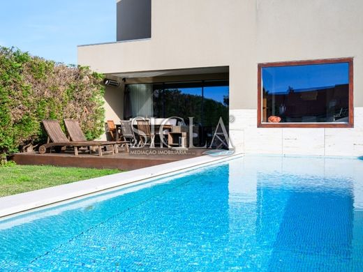 ヴィラ・ノヴァ・デ・ガイア
, Vila Nova de Gaiaの高級住宅