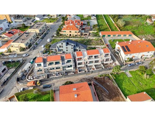 Villa Plurifamiliare a Vila Nova de Gaia, Oporto