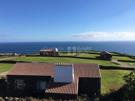 Albergo a Angra do Heroísmo, Azores