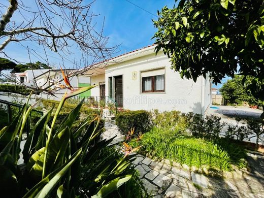 Luxury home in Sesimbra, Distrito de Setúbal