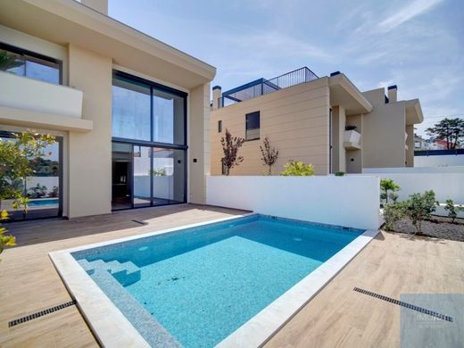 Luxury home in Cascais, Lisbon