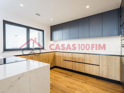 Semidetached House in Leiria, Distrito de Leiria