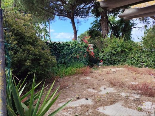 Land in Almada, Distrito de Setúbal