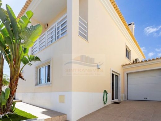 Maison individuelle à Charneca de Caparica, Almada