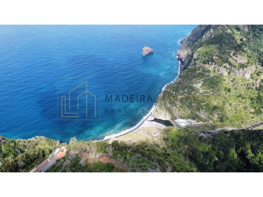 Land in Santana, Madeira