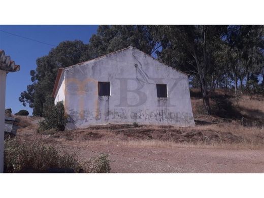 Mértola, Distrito de Bejaの農園