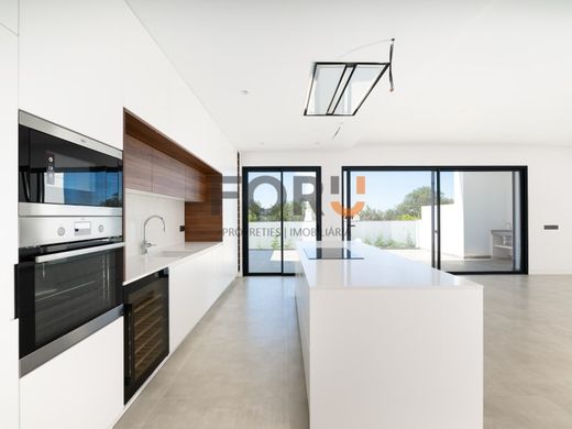 Συγκρότημα ανεξάρτητων κατοικιών σε Loulé, Distrito de Faro