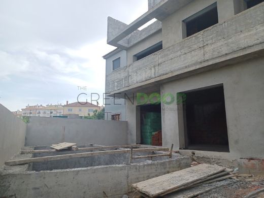Villa multifamiliale à Seixal, Distrito de Setúbal