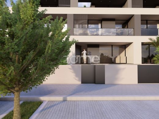 ヴィラ・ノヴァ・デ・ガイア
, Vila Nova de Gaiaの高級住宅