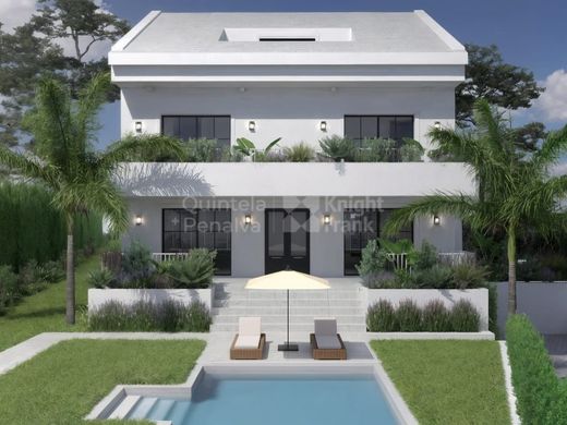 Detached House in Cascais, Lisbon