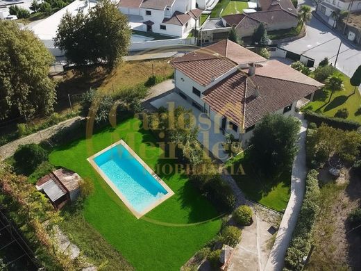 Amares, Distrito de Bragaの高級住宅