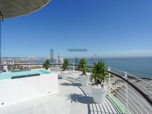 Penthouse Lizbon, Lisbon