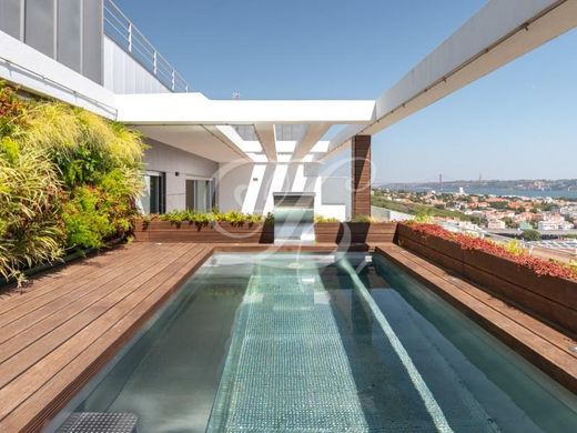 Penthouse in Oeiras, Lisbon