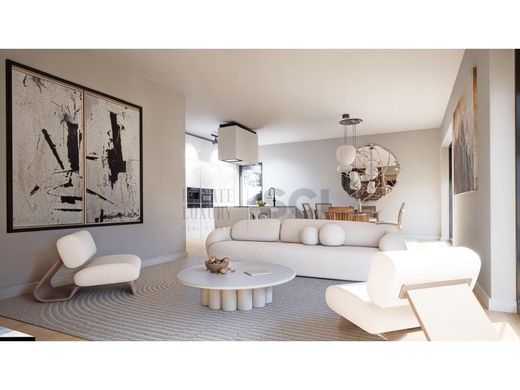 Luxury home in Charneca de Caparica, Almada