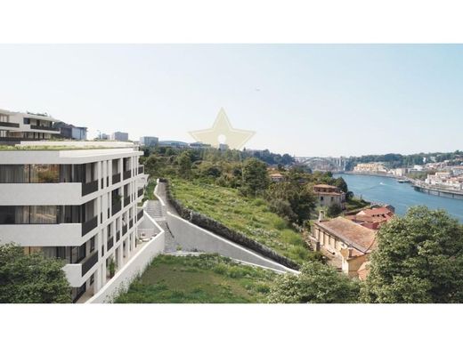 Duplex appartement in Vila Nova de Gaia, Distrito do Porto