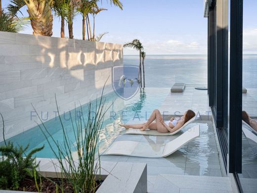 Luxus-Haus in Ribeira Brava, Madeira