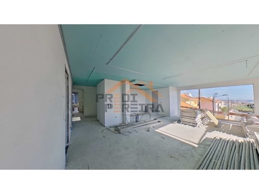 ﺷﻘﺔ ﻓﻲ Odivelas, Distrito de Lisboa