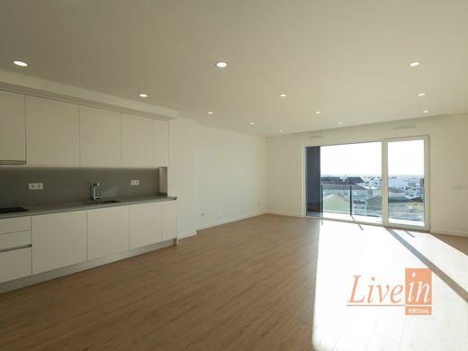 Apartment / Etagenwohnung in Mafra, Lissabon