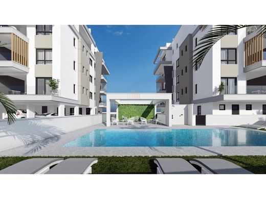Apartment / Etagenwohnung in Ágios Athanásios, Limassol District