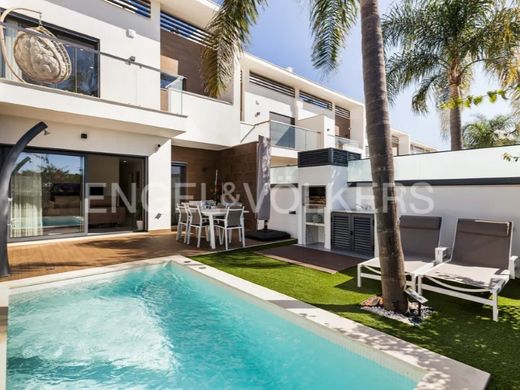 ‏וילה רב-משפחתית ב  Albufeira, Distrito de Faro