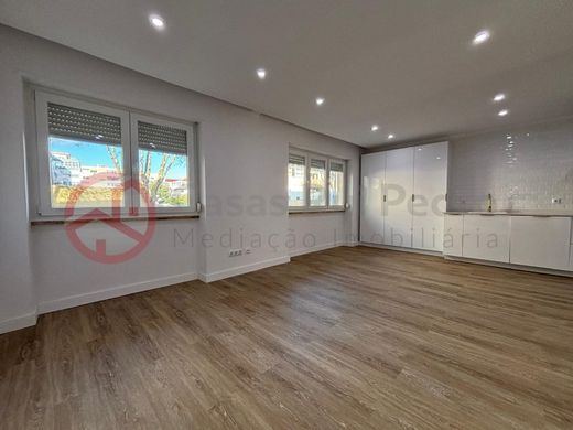 Apartment in Almada, Distrito de Setúbal