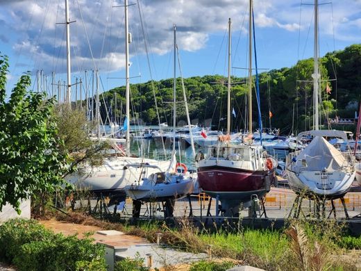 Mercadal, Illes Balearsのアパートメント