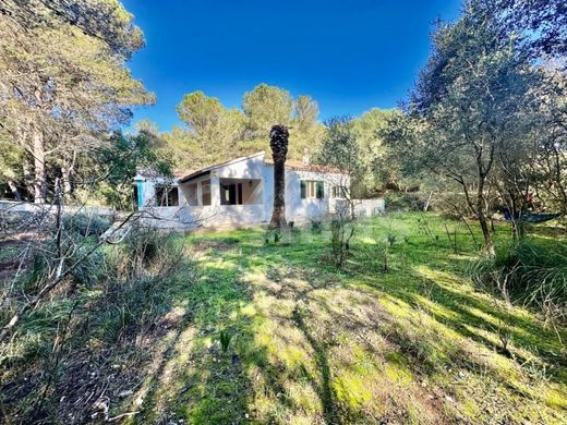 Mercadal, Illes Balearsのカントリー風またはファームハウス