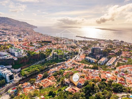 Luxury home in Funchal, Madeira