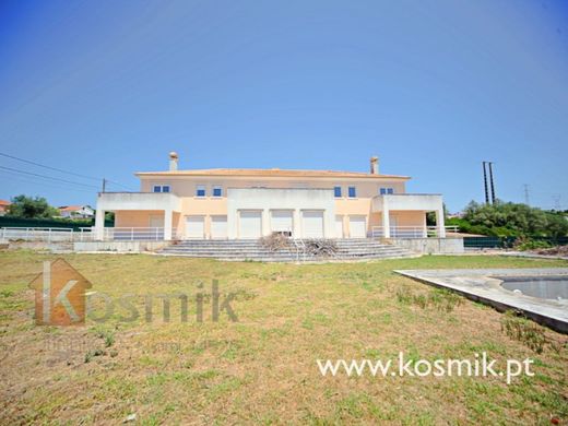 منزل ﻓﻲ Loures, Distrito de Lisboa