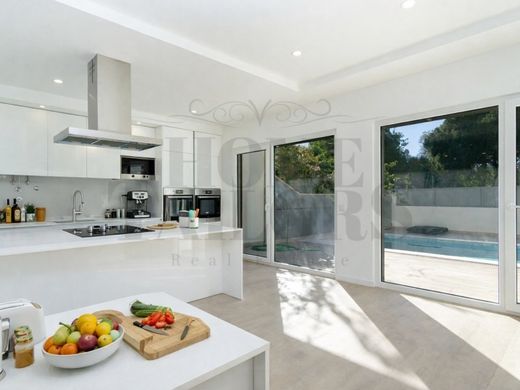 Casa di lusso a Almada, Distrito de Setúbal