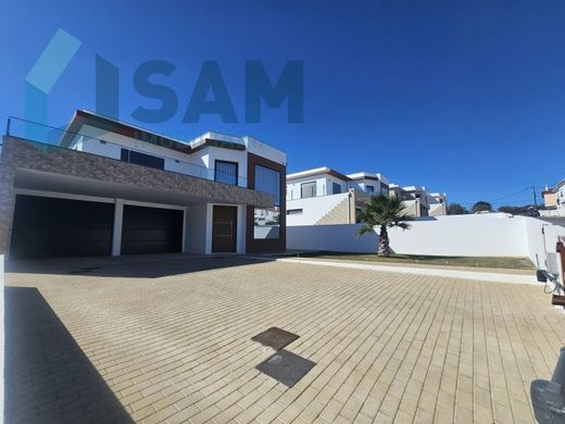 Detached House in Lourinhã, Lisbon