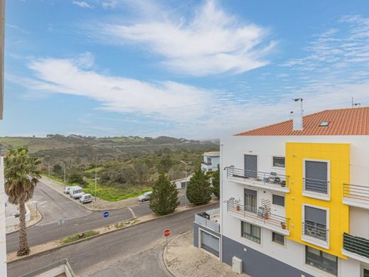 Apartment / Etagenwohnung in Mafra, Lissabon