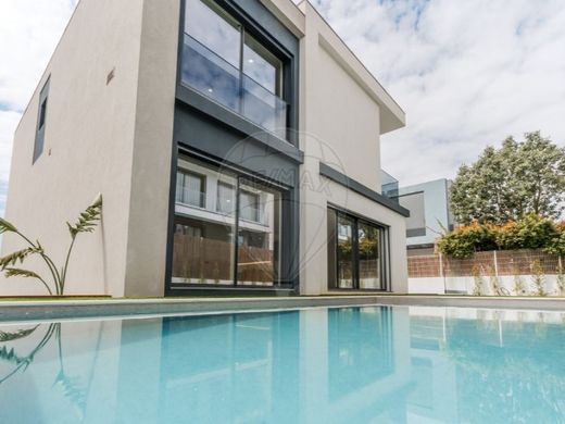 Luxury home in Cascais, Lisbon