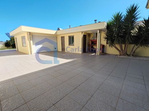 Semidetached House in Vila Nova de Gaia, Distrito do Porto