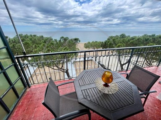 Apartment in Castell-Platja d'Aro, Province of Girona