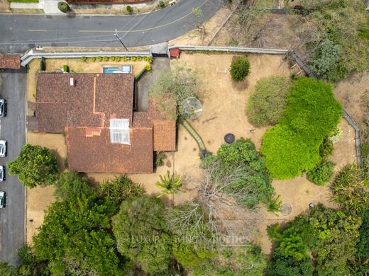 Luxury home in Belén, Carrillo