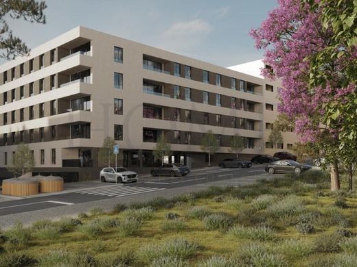 Apartment / Etagenwohnung in Vila Nova de Gaia, Distrito do Porto