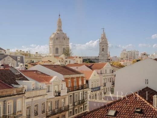 Penthouse in Estrela, Lisbon