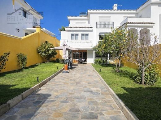 ‏וילה רב-משפחתית ב  אסטפונה, Provincia de Málaga