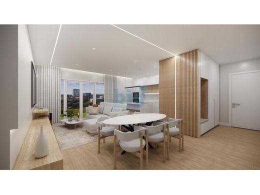 Apartment in Charneca de Caparica, Almada