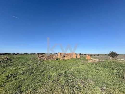 Castro Verde, Distrito de Bejaの土地