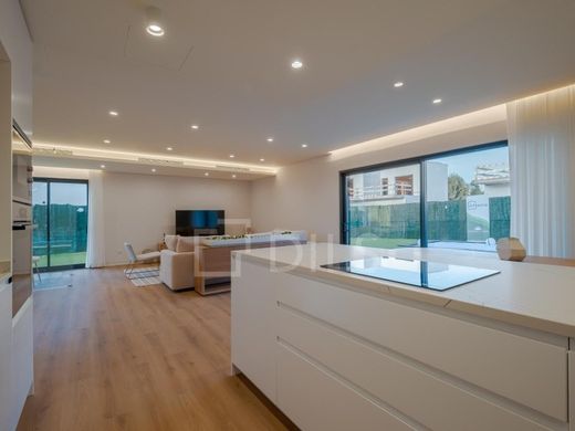 Элитный дом, Seixal, Distrito de Setúbal