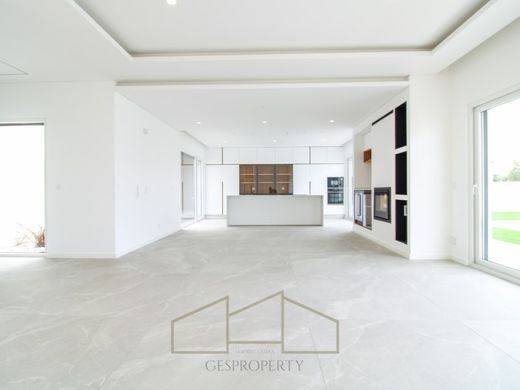 단독 저택 / Seixal, Distrito de Setúbal