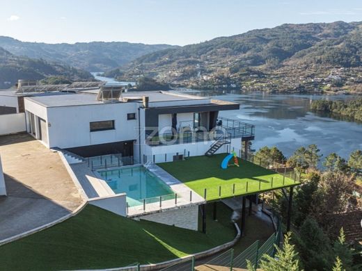 Casa de lujo en Terras de Bouro, Braga